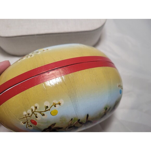 Nestler Made in Germany Famous Easter Egg Bunnies on Bike Chickens 18cm - Picture 4 of 7